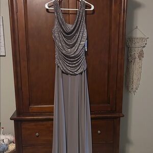Elegant Gray Maxi Dress with Shimmering Top